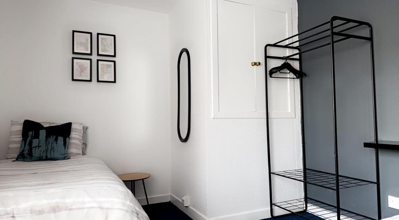 Crown Street Getaway Apartman Ayr Kültér fotó