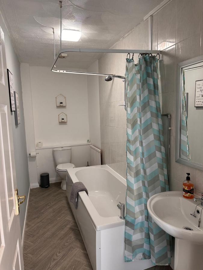Crown Street Getaway Apartman Ayr Kültér fotó
